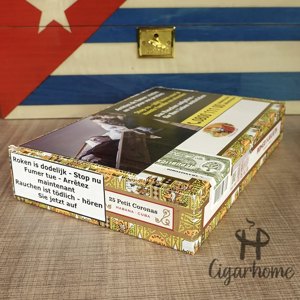 80691f33db0b4db50c9feb10ff80d659 ROMEO Y JULIETA PETIT CORONAS 小高朗拿 - 图片 1