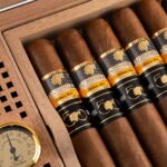 Cohiba 高希霸 Majestuoso 1966 Humidor 雄伟1966 纪念保湿盒 - 图片 2