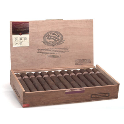 Padrón 帕德龙 Series 7000 Maduro 7000 马杜罗